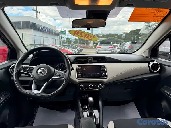 carros - Nissan Versa 2020 SV
 7
