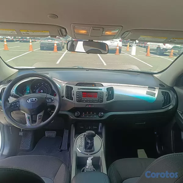 jeepetas y camionetas - Kia Sportage LX Año 2015
RD$700,000 7