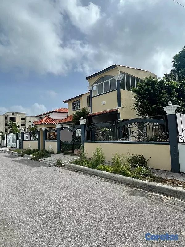 casas - Casa de tus sueños en Pueblo Bávaro, Punta Cana!  5