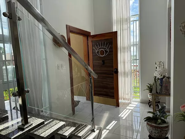 casas - VENDO casa AMUEBLADA en Higuey 7