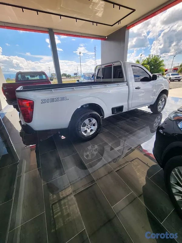 jeepetas y camionetas - 2018 Nissan Frontier una cabina Mecánica 2