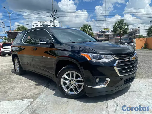 jeepetas y camionetas - CHEVROLET TRAVERSE LT 2020 1