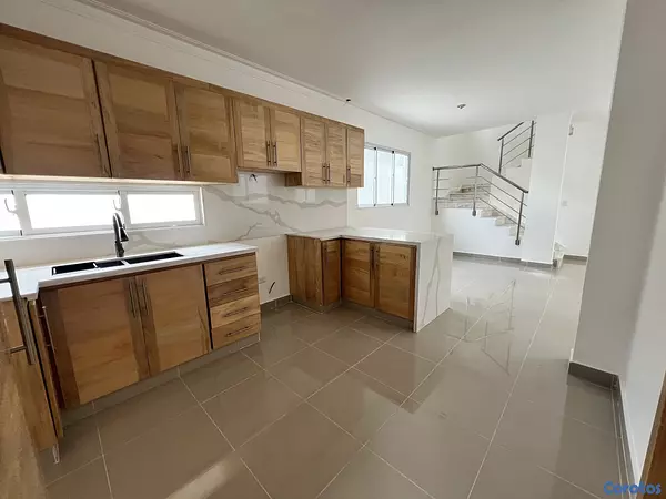 casas - venta de casa en la autopista de san Isidro brisa oriental  6