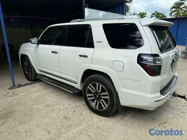 jeepetas y camionetas - Toyota 4runner limited 2016 3