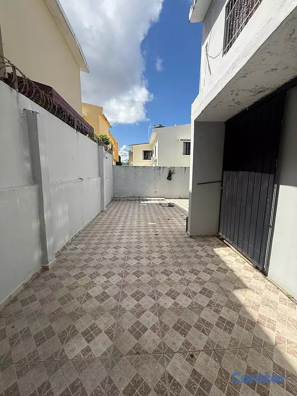 casas - Casa de 3 habitaciones 2 baños en venta en Colinas 3