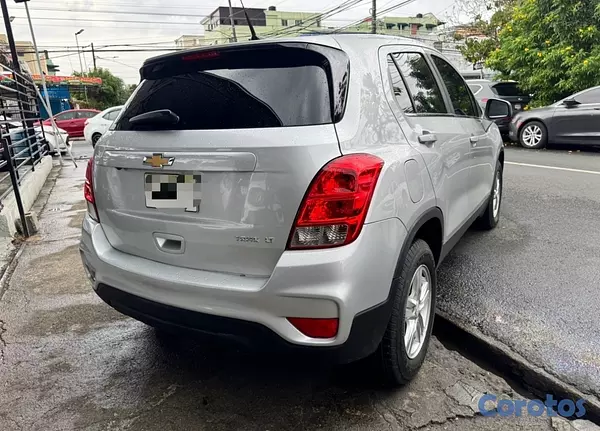 jeepetas y camionetas - Chevrolet trax LT 2018 Clean carfax  3