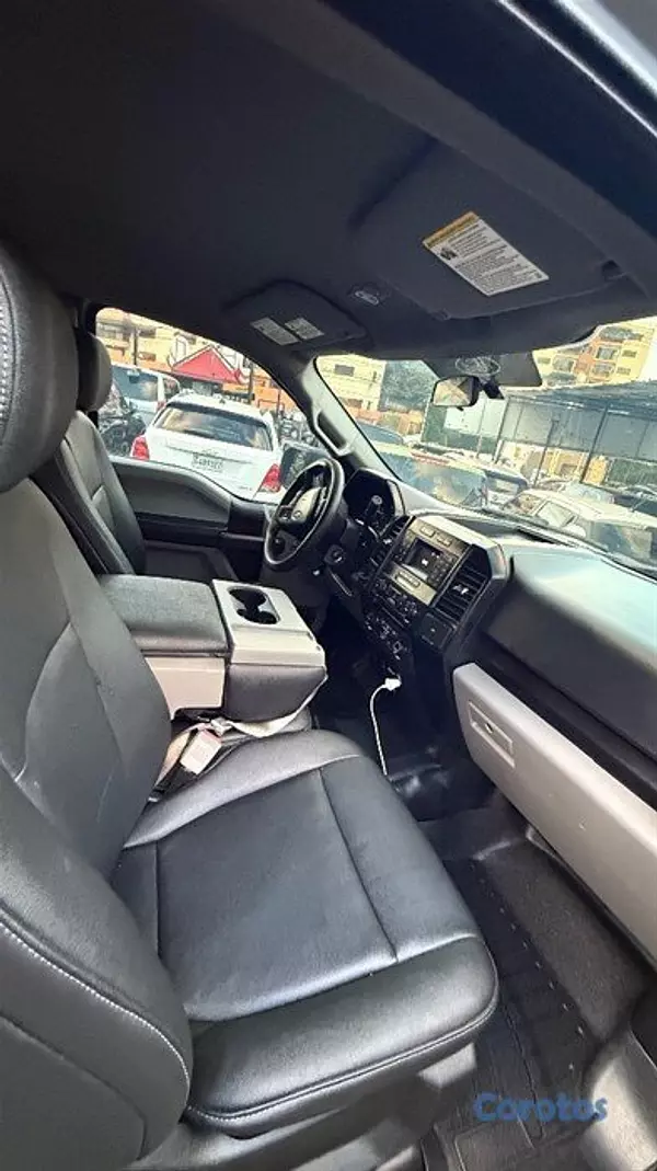 jeepetas y camionetas - Ford F 150 XL 2018 2