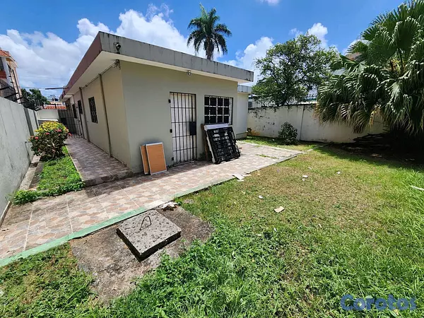 casas - Alquiler de casa comercial cerca de Caribe Tour y Cruz Roja | 310 m² 9