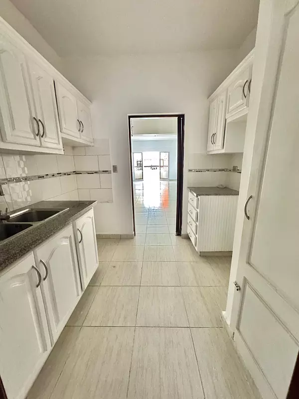 apartamentos - Alquilo apartamento Tipo PH en el Mirador Sur. 9