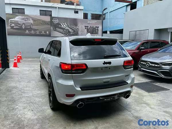 jeepetas y camionetas - SRT la mejor del pais  4