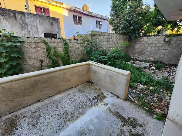 casas - Casa mejora de 2 niveles, con piso, falta Terminacion, Aut. San Isidro 9