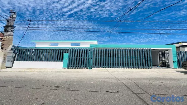 casas - CASA EN VENTA EN LOS PRADOS, SANTIAGO. 1