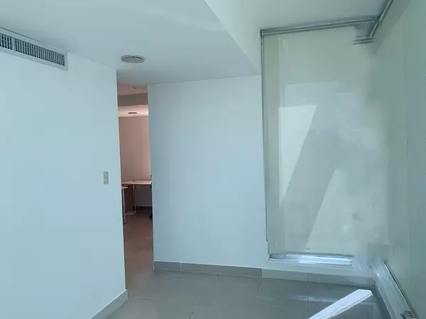 oficinas y locales comerciales - Local corporativo céntrico  7