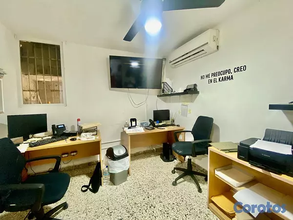 casas - Casa de 3 habitaciones en alquiler para uso comerc 2