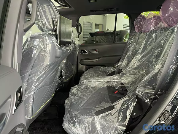 jeepetas y camionetas - Toyota Land Cruiser 300 VXR 2026 4