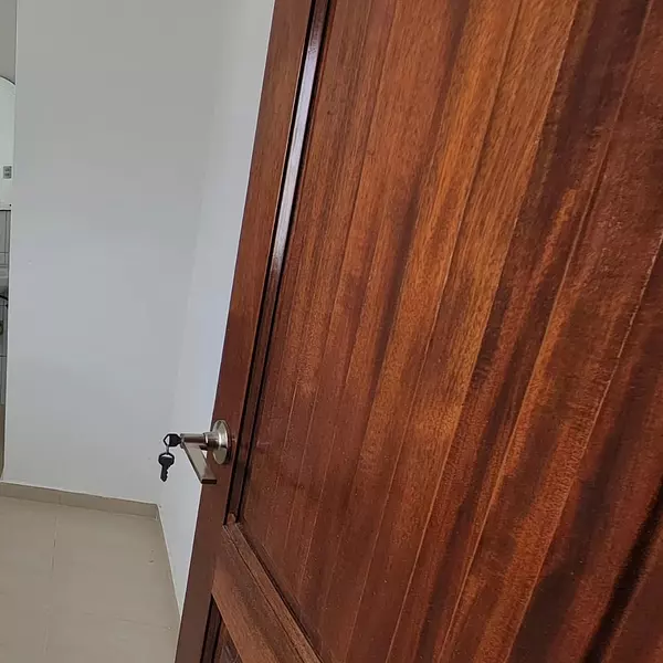 apartamentos - ALQUILO Piso 7 En Evaristo Morales Apartamento a Proximo a la 27 de febrero  6