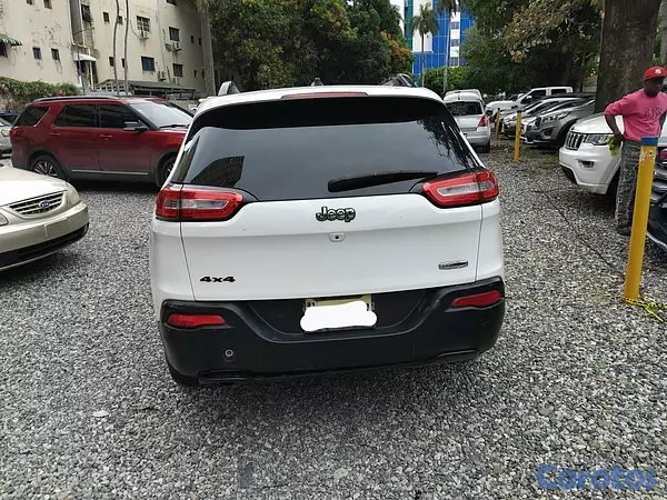 jeepetas y camionetas - JEEP CHEROKEE LATITUD 4