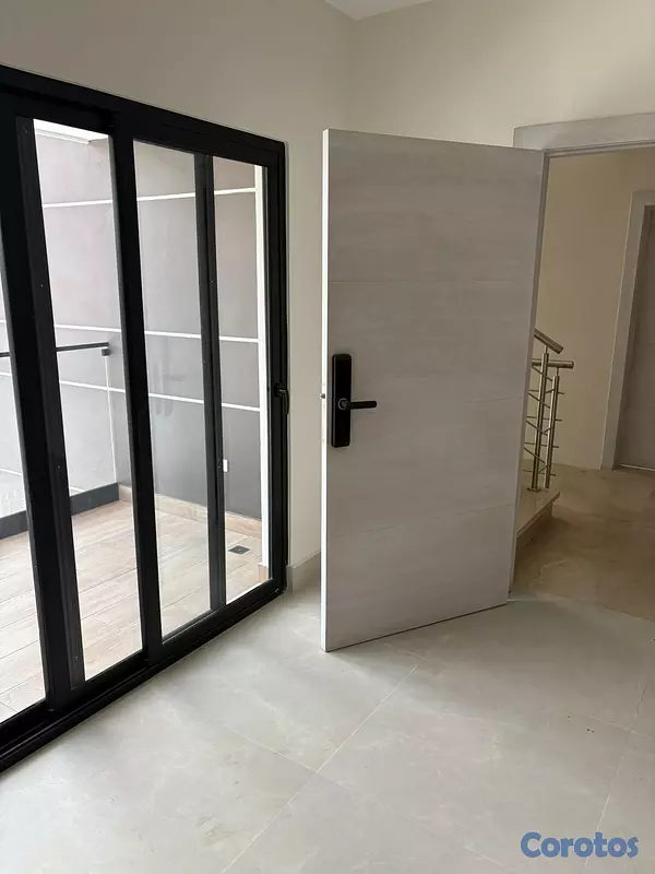 apartamentos - Alquiler Apartamento 3 Habitaciones + Servicio | T 3