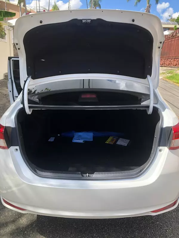 carros - Toyota yaris 2022 3