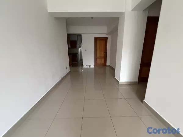apartamentos - alquiló avenida independencia hondura tres habitaciones dos baños dos parqueos  4