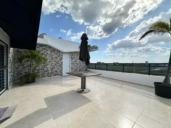 apartamentos - Apartamento Penhouse en venta Corales del Sur (R.M), Hermoso, inigualable  3