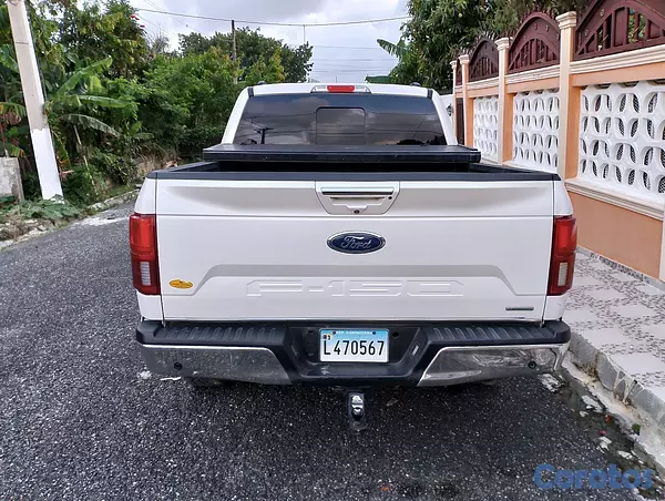 jeepetas y camionetas - Ford lariat 4x4 2018 10