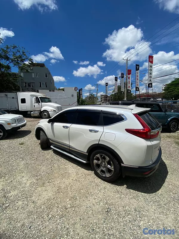 jeepetas y camionetas - Honda CR-V 2018 EXL
Blanco perla que impone presencia  2