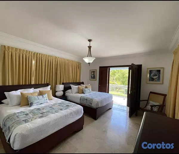 casas vacacionales y villas - VILLA EN VENTA EN COCOTAL GOLF & COUNTRY CLUB, FRENTE AL CAMPO DE GOLF 3