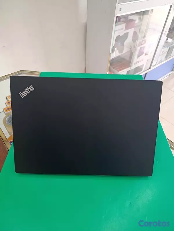 computadoras y laptops - Laptop LENOVO E580 I5-7/250GB SSD/8GB RAM/15.6Pulgad/FOTOS ORIGINALES DEL EQUIPO 3
