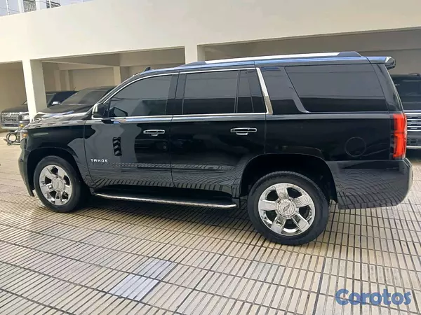 jeepetas y camionetas - chevrolet tahoe premier 2020 3