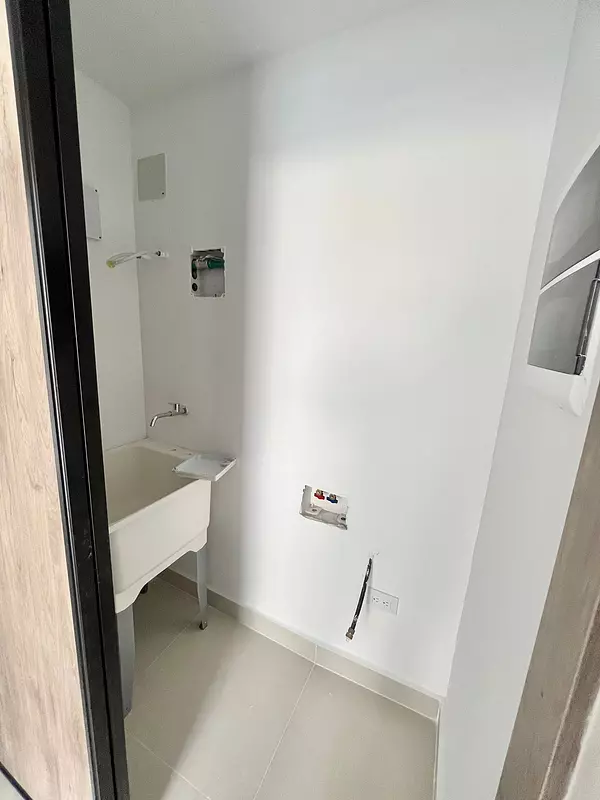 apartamentos - 🔵Apartamento 2do piso con terraza en arroyo hondo v 8