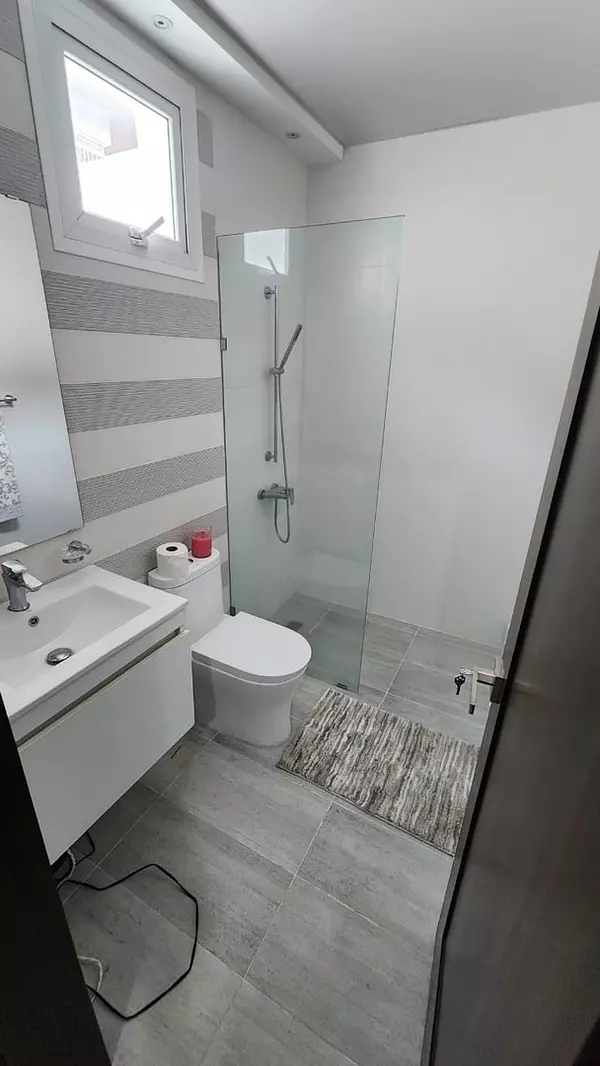 apartamentos - Apartamento 2do Nivel en La Zurza  5