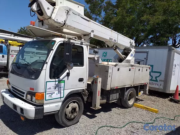 camiones y vehiculos pesados - Camion Grua Canasto Isuzu NQR 2003 | 4,800 cc | 6 toneladas 2