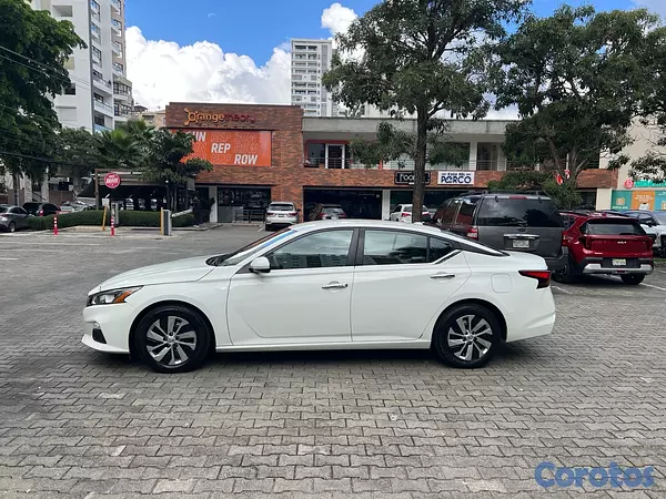 carros - 2020 NISSAN ALTIMA SV 4
