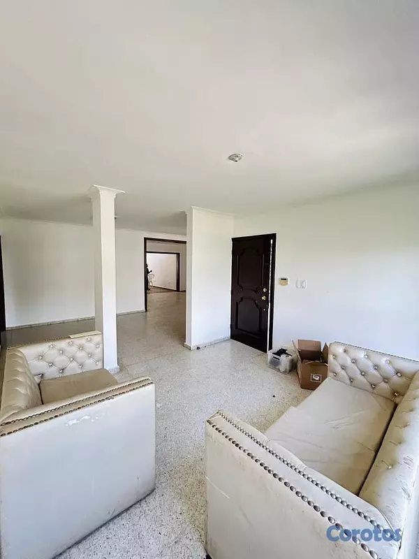 casas - Casa para vivienda o comercial en alquiler en El M 3