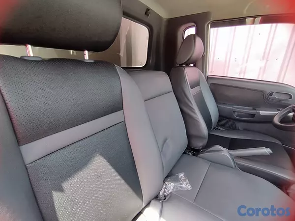 camiones y vehiculos pesados - 2020 Kia Bongo Diesel  10