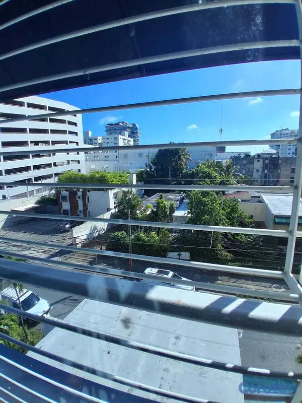 apartamentos - Apartamento en piantini   1100 US$ con mantenimien 3
