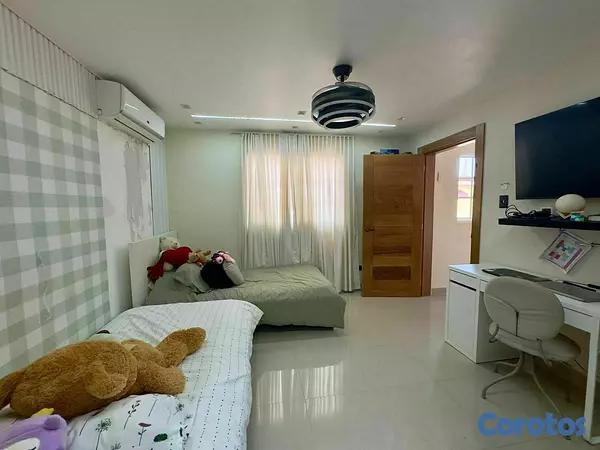 casas -  Vendo casa ubicada próximo a la av. España 9