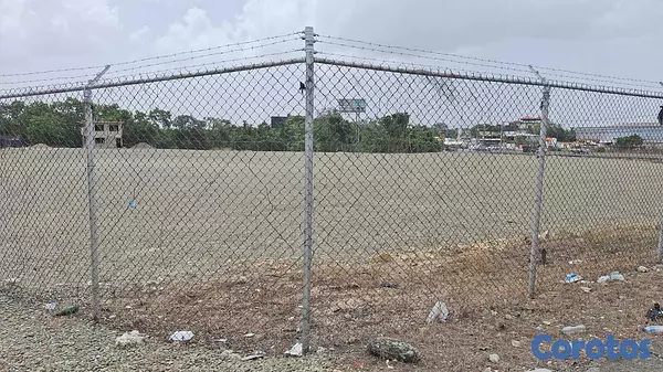 solares y terrenos - Solar en la Autopista Duarte de 12mil metros  3