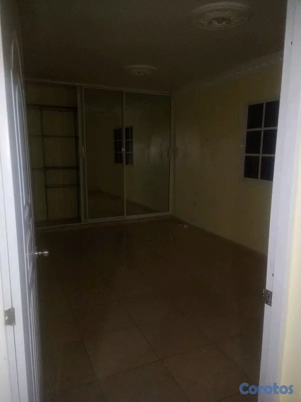 apartamentos - Alquilo un Apartamento  en la avevida independencia Sector Honduras. 3