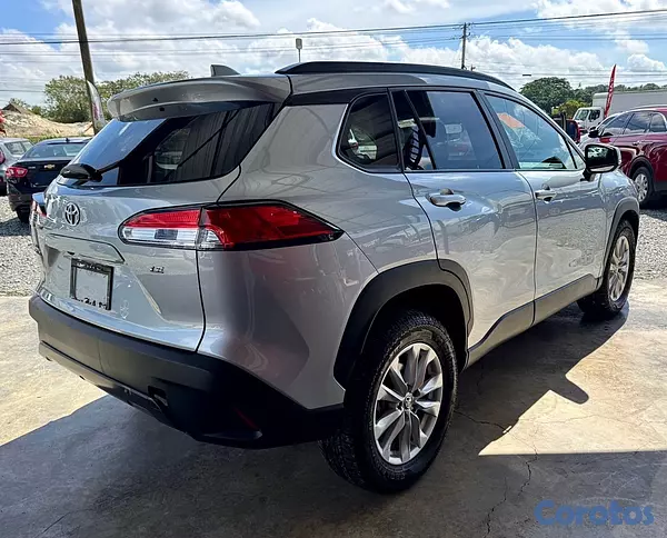 jeepetas y camionetas - Toyota Corolla Cross LE 2022
 5
