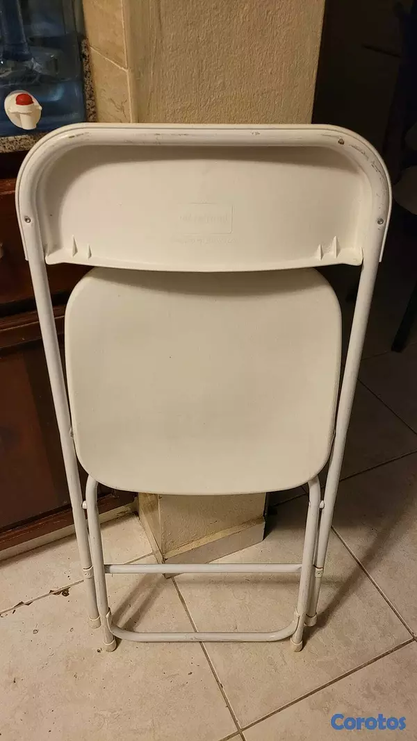 muebles y colchones - Sillas plegables de plástico con marco de acero 2