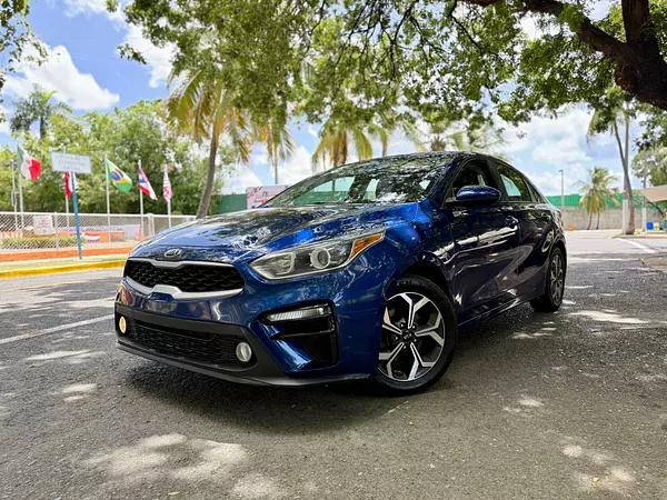 carros - kia forte 2019  8