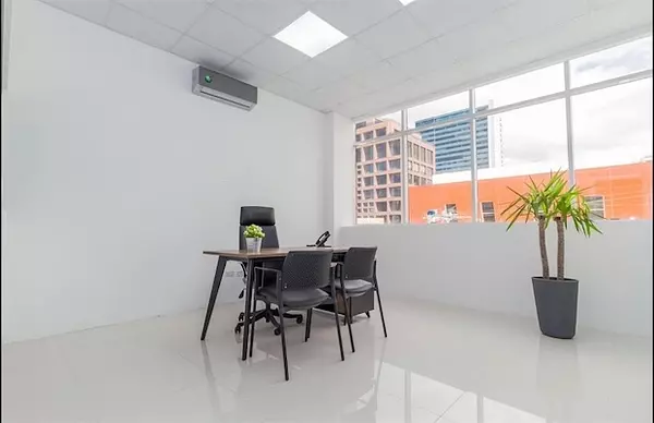 oficinas y locales comerciales - Local corporativo en Piantini  4
