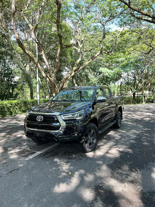 jeepetas y camionetas - Toyota hilux 2023 5