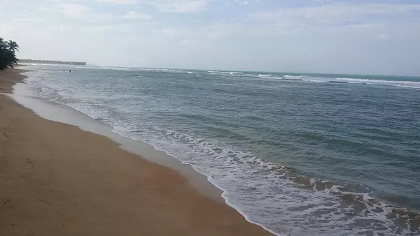 solares y terrenos - VENDO en primera linea de playa, Uvero Alto 4