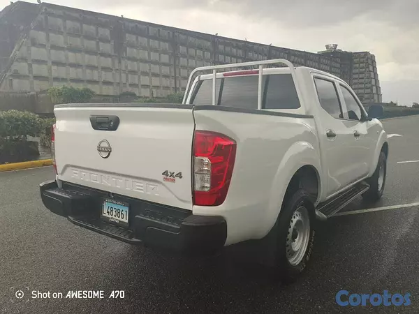 jeepetas y camionetas - Nissan frontier 2024 mecánica 4x4  5