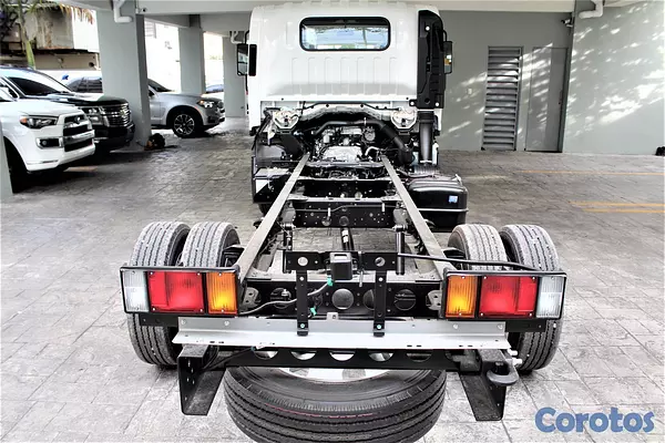 camiones y vehiculos pesados - Isuzu NPR 16 pies 2026 2