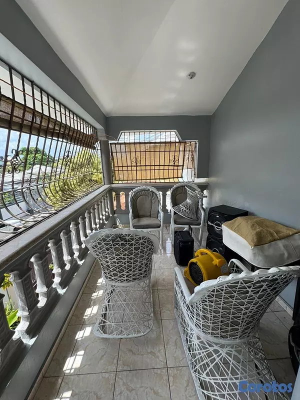 casas - venta de casa de dos niveles separados en vista hermosa Santo Domingo este  6