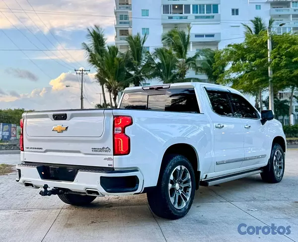 jeepetas y camionetas - chevolet silverado high country 2024 8